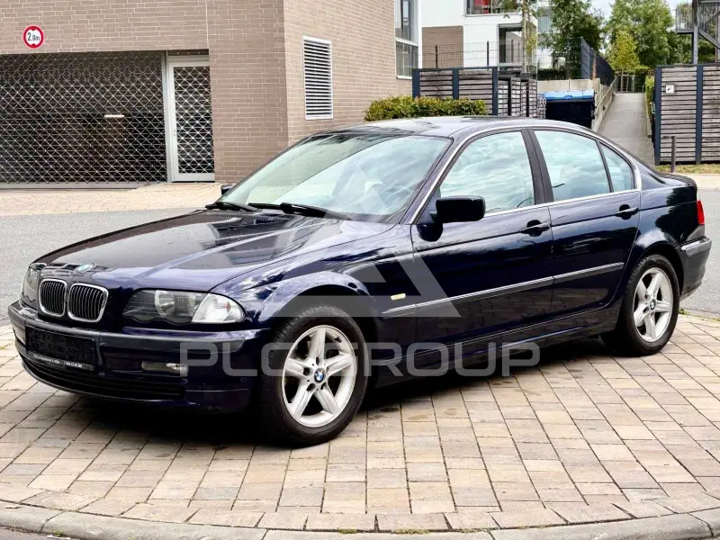 1998 BMW 320