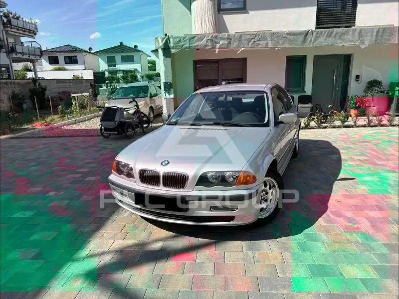 1998 BMW 320