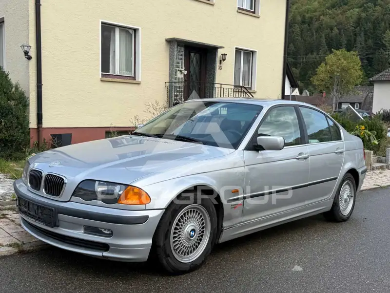 1998 BMW 320