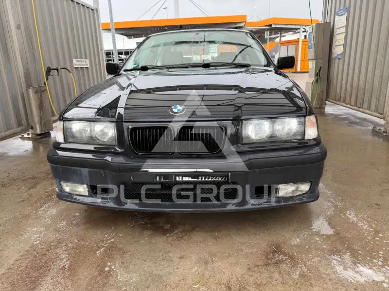 1998 BMW 320