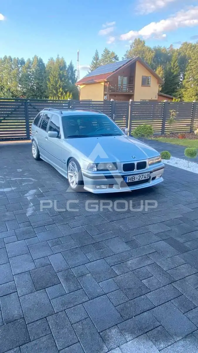 1998 BMW 330