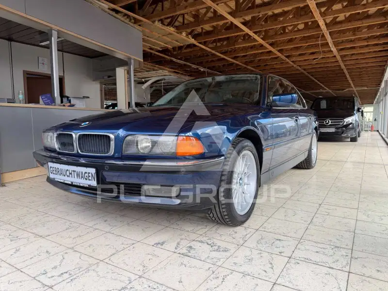 1998 BMW 728