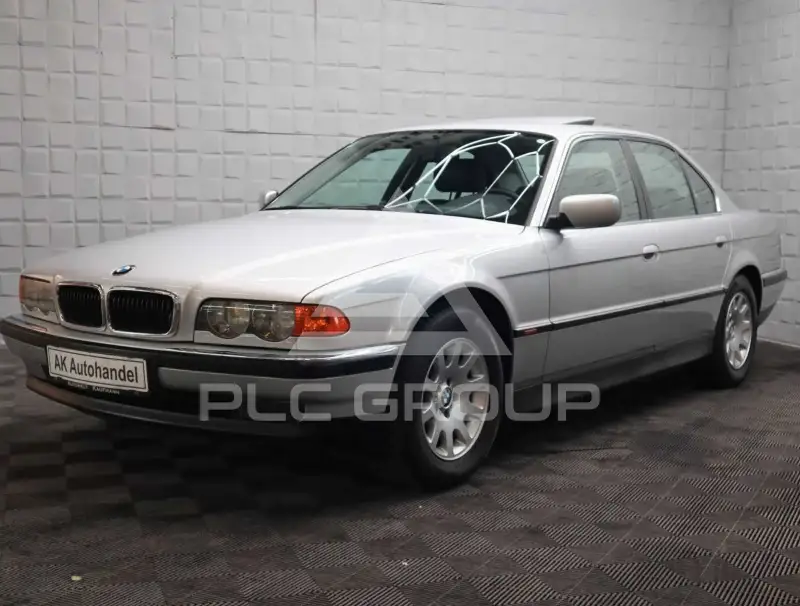 1998 BMW 728
