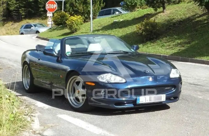 1998 Jaguar XK8