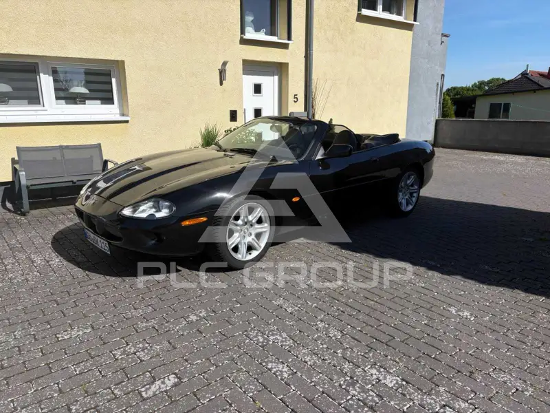 1998 Jaguar XK8