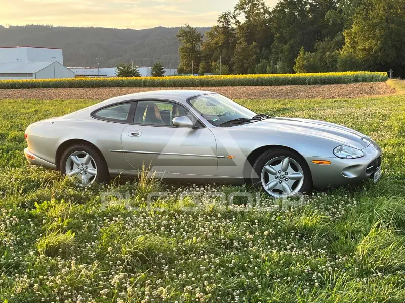 1998 Jaguar XK8