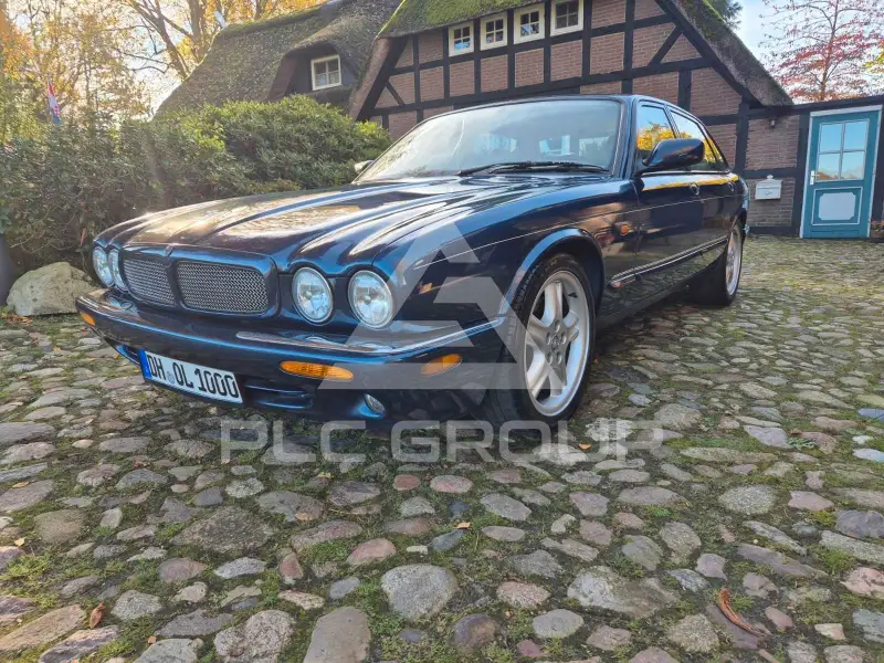 1998 Jaguar XJR