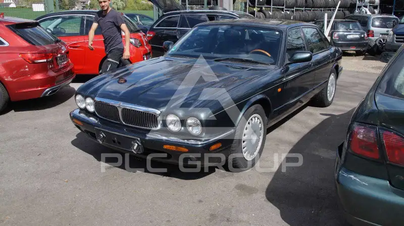 1998 Jaguar XJ