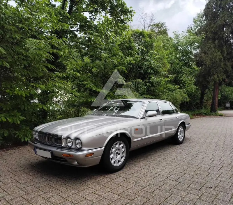 1998 Jaguar XJ