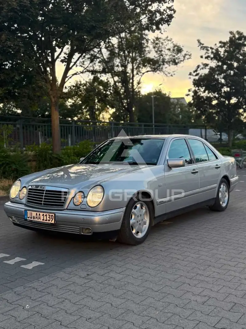 1998 Mercedes Benz 240