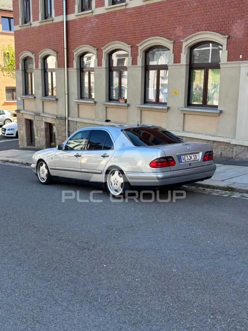 1998 Mercedes Benz 320