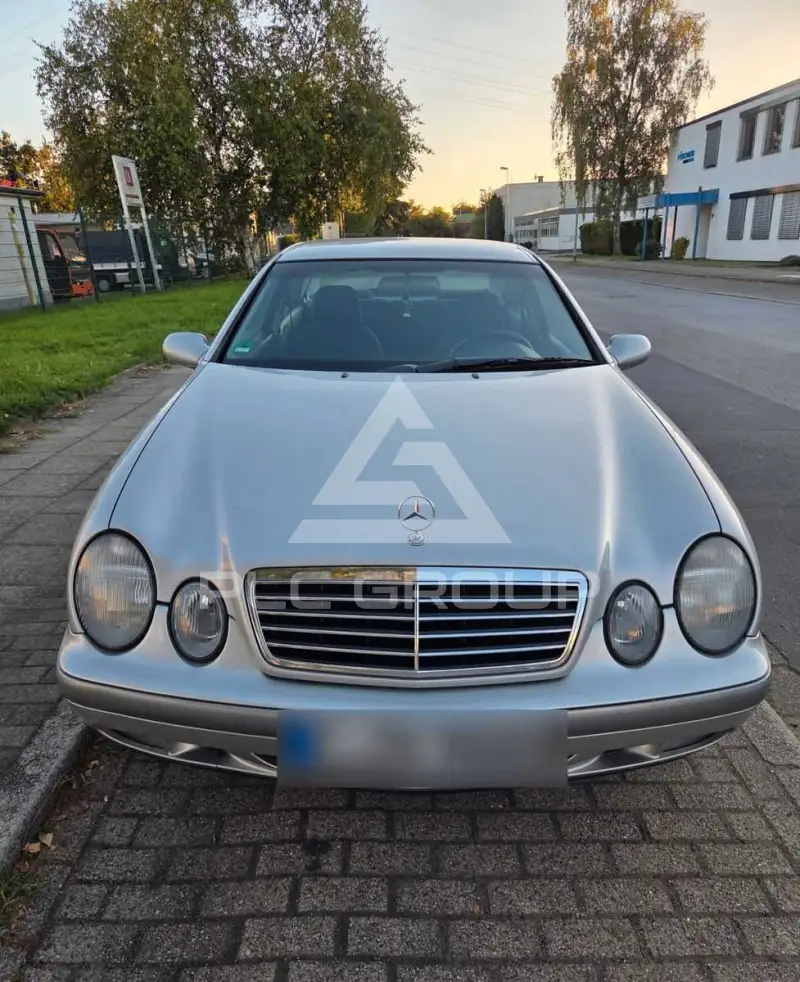 1998 Mercedes Benz CLK 200