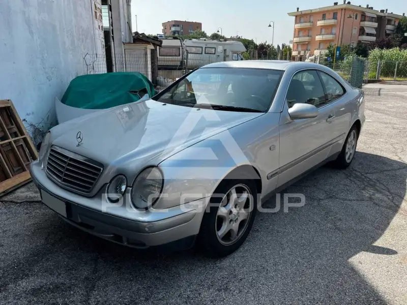 1998 Mercedes Benz CLK 200