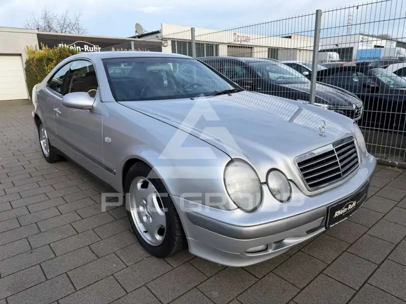 1998 Mercedes Benz CLK 200