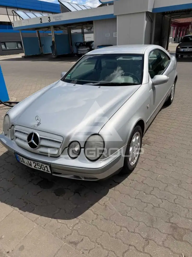1998 Mercedes Benz CLK 200
