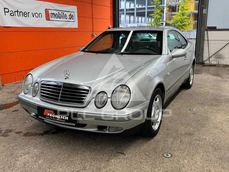 1998 Mercedes Benz CLK 200