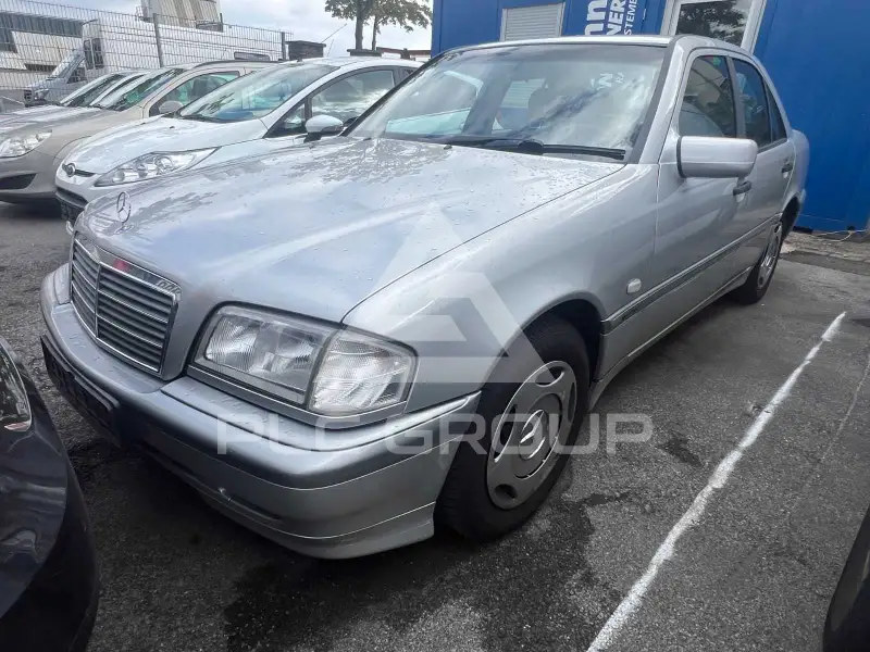 1998 Mercedes Benz C 220