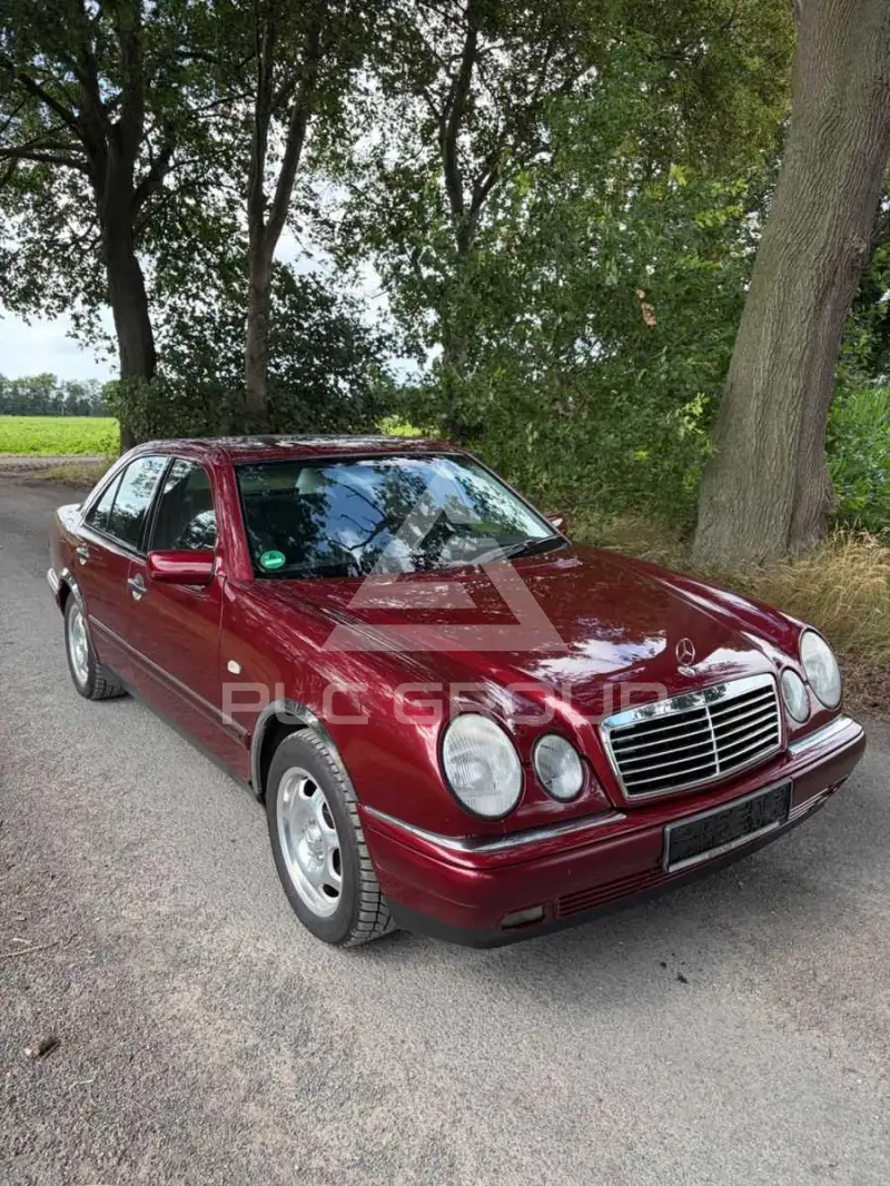 1998 Mercedes Benz E 200