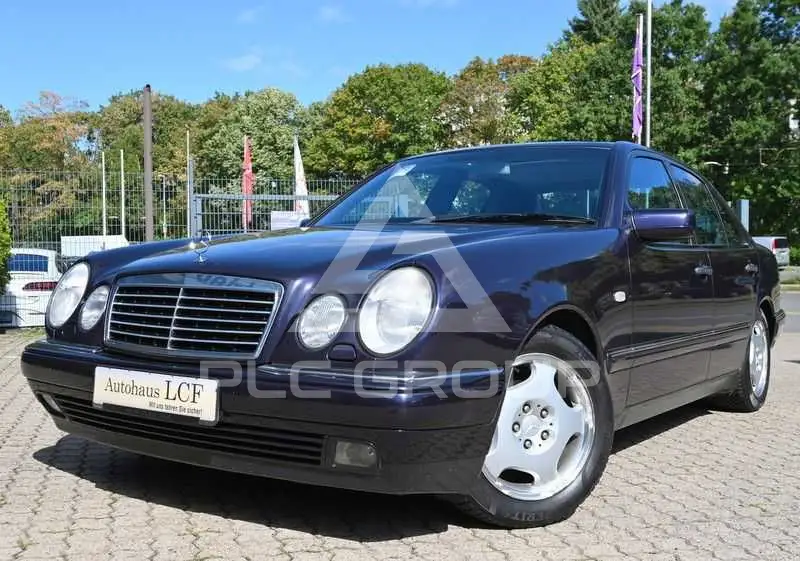 1998 Mercedes Benz E 200