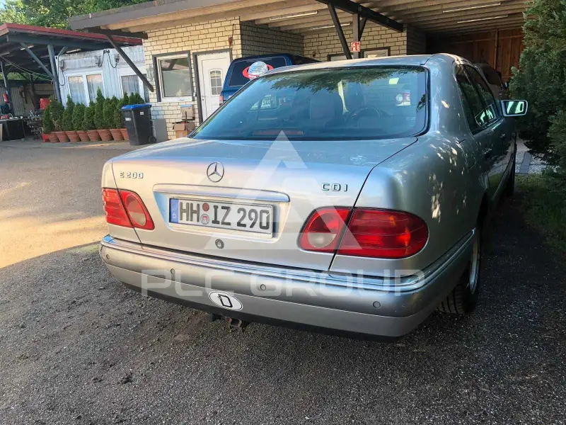1998 Mercedes Benz E 200