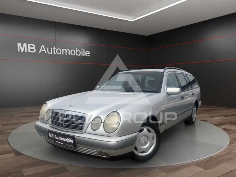1998 Mercedes Benz E 240