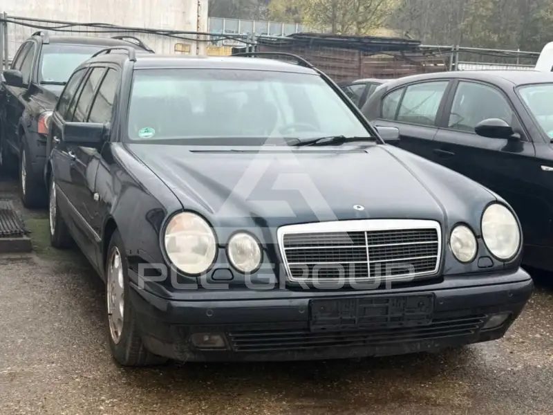 1998 Mercedes Benz E 240
