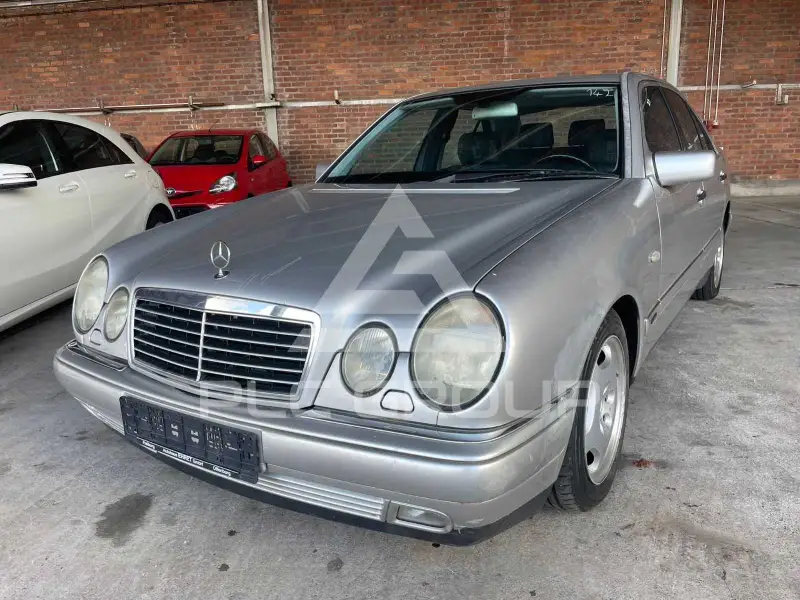 1998 Mercedes Benz E 290
