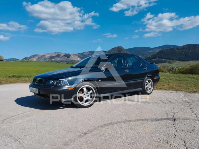 1998 Volvo S40