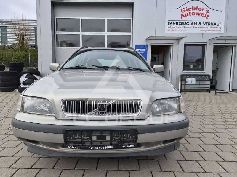 1998 Volvo V40