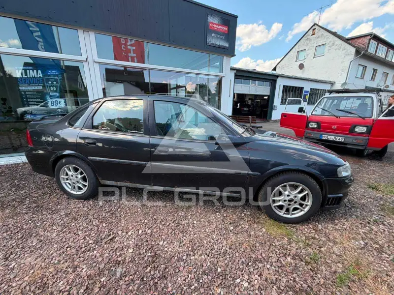 1998 Opel Vectra