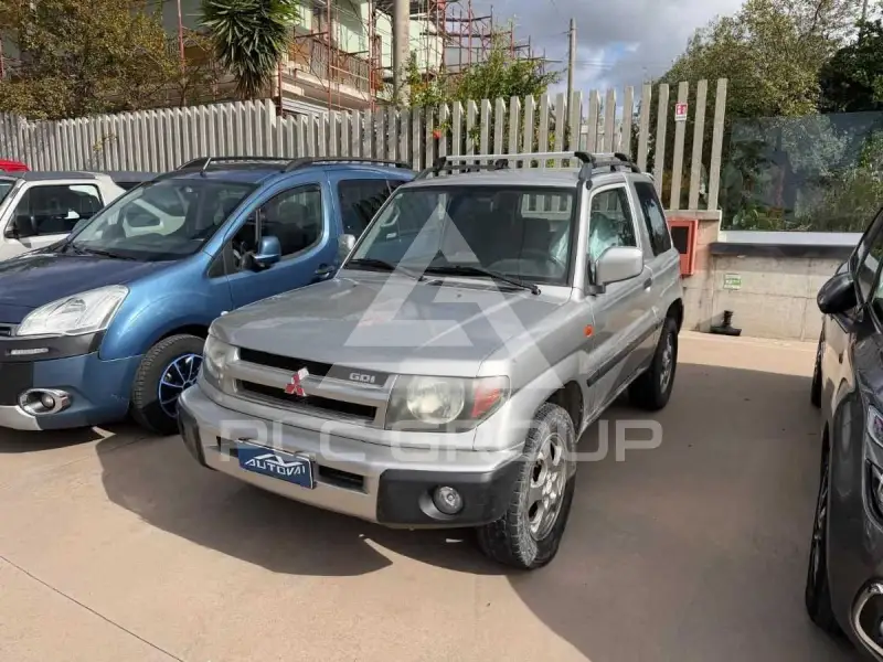 1999 Mitsubishi PAJARO