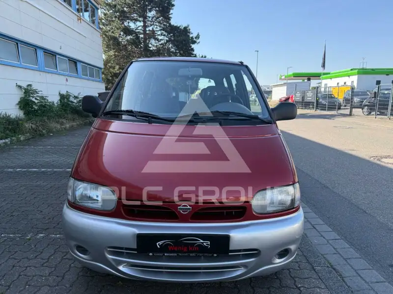 1999 Nissan Serena