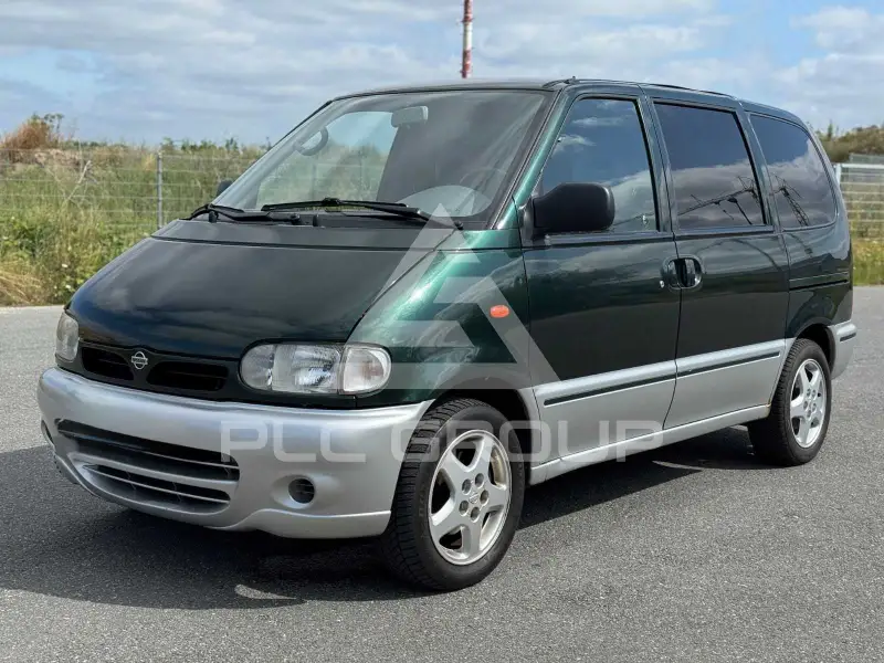 1999 Nissan Serena