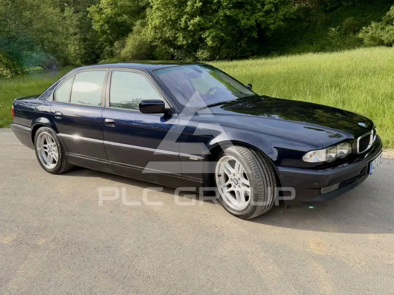 1999 BMW 740