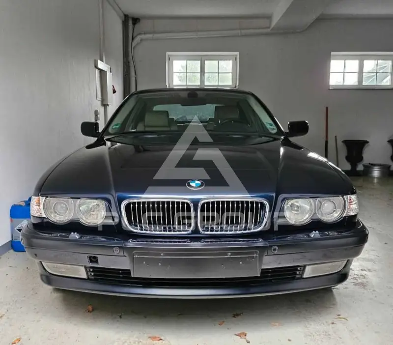 1999 BMW 750