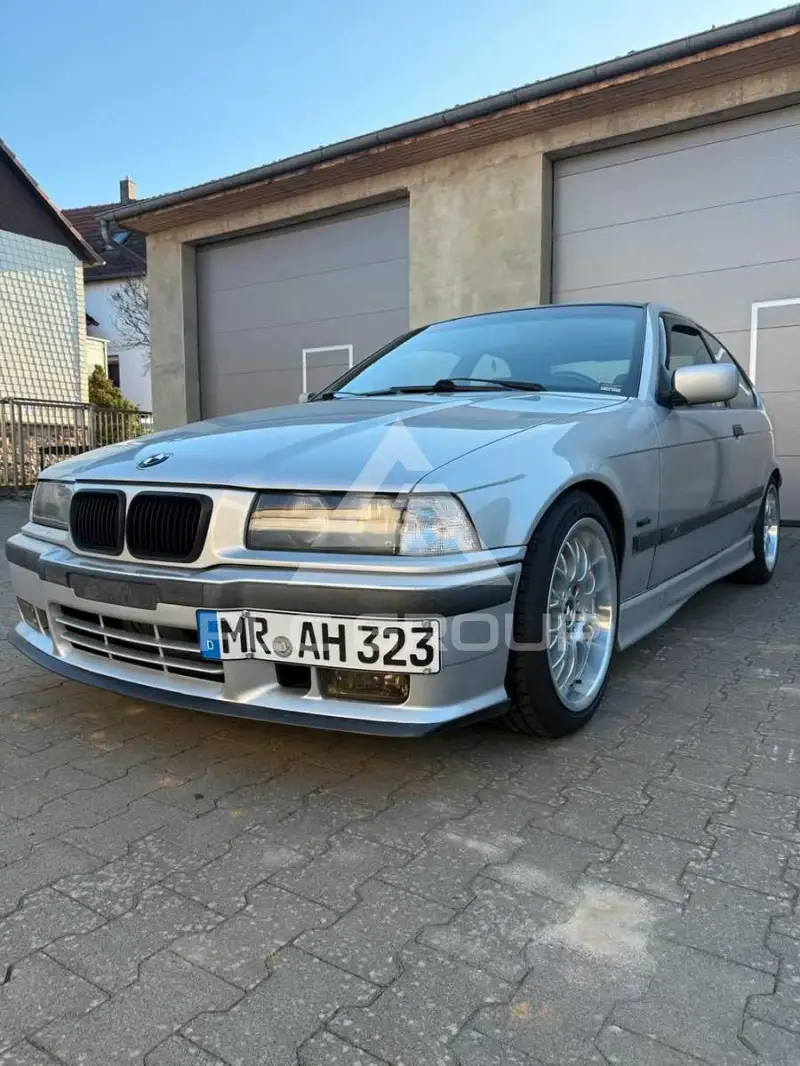1999 BMW 323