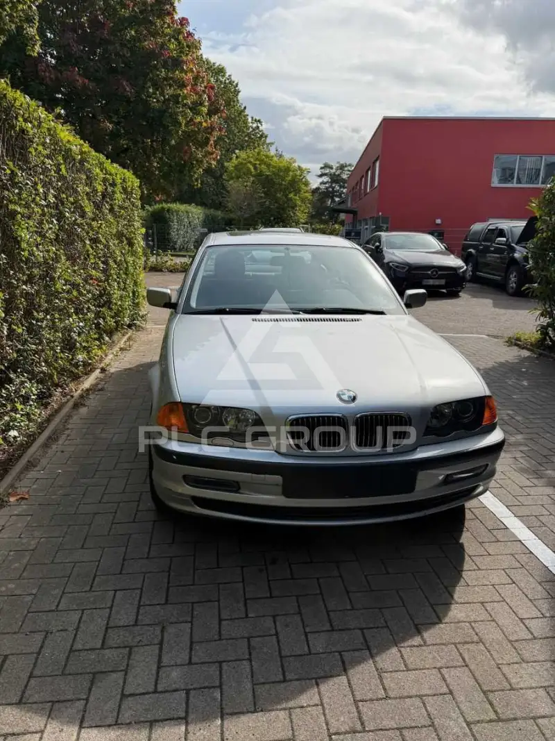 1999 BMW 323