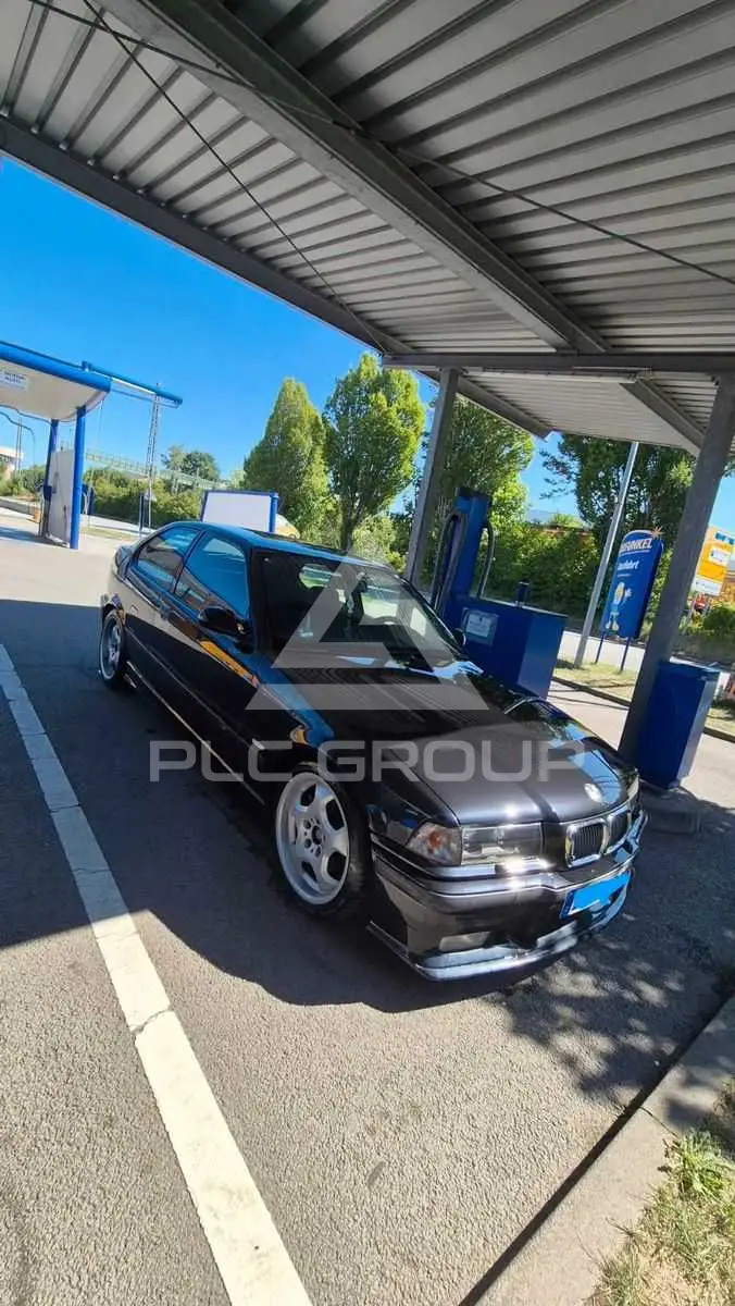 1999 BMW 323