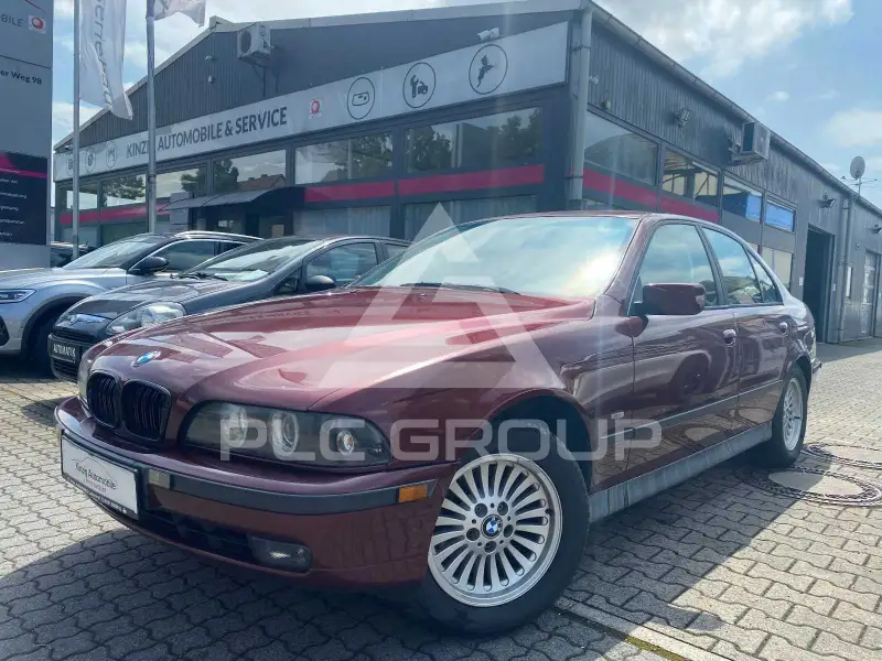 1999 BMW 523