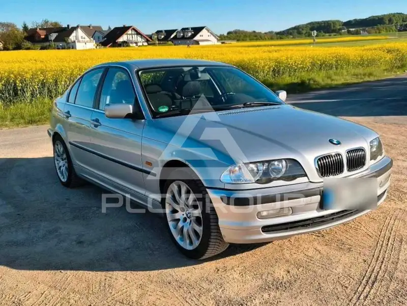 1999 BMW 320