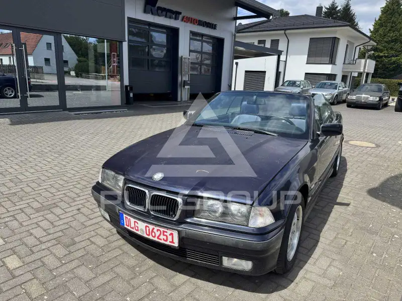 1999 BMW 320