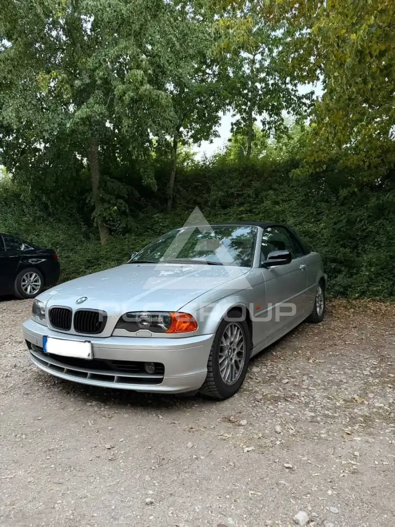 1999 BMW 320