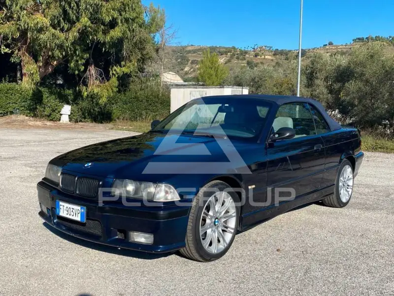 1999 BMW 320