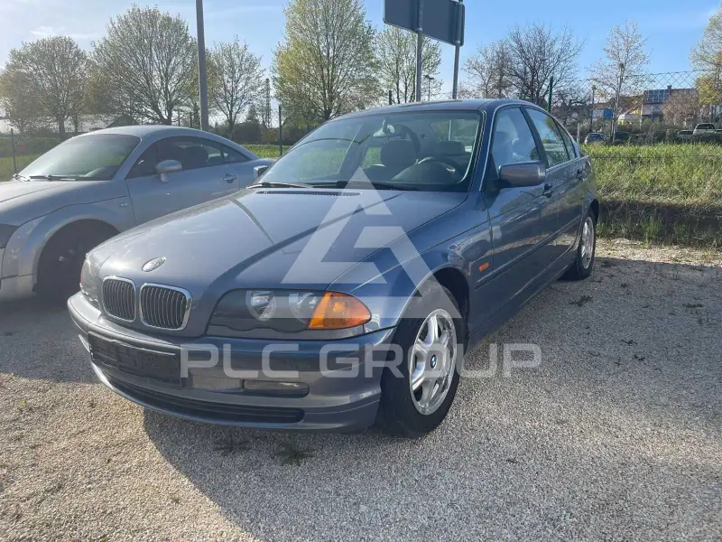 1999 BMW 320