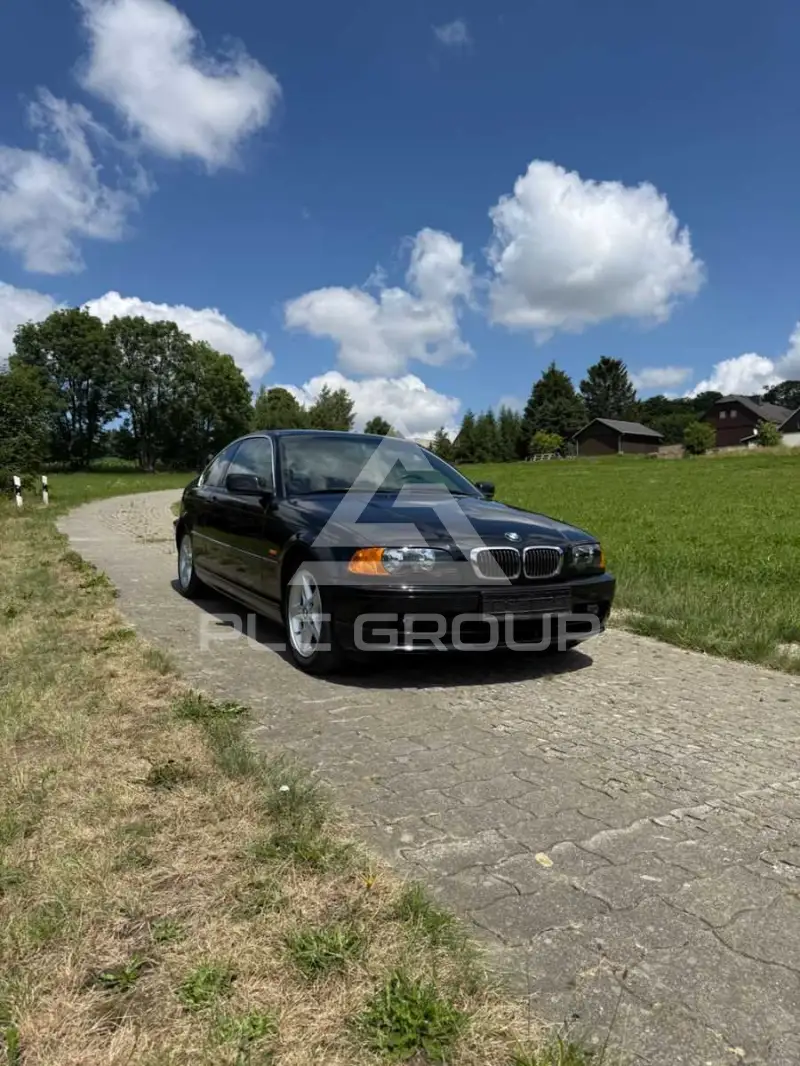 1999 BMW 320