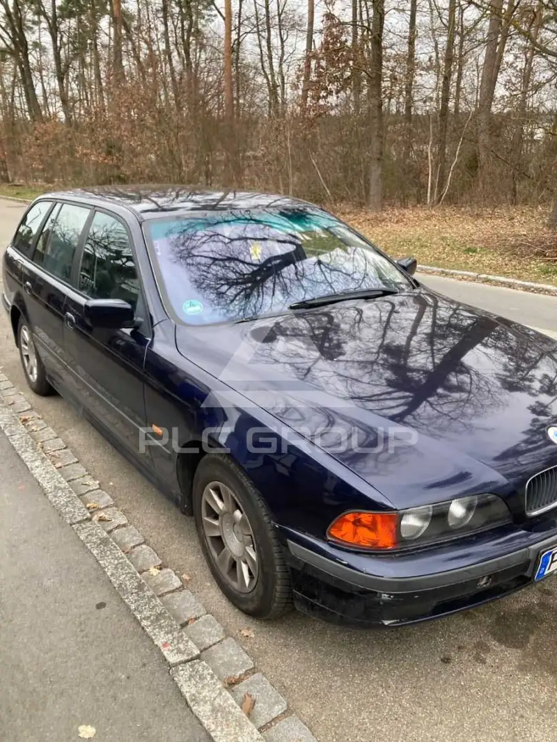 1999 BMW 520