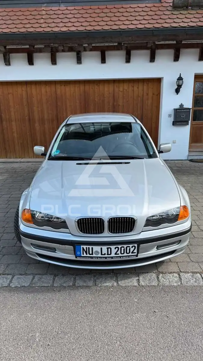1999 BMW 318