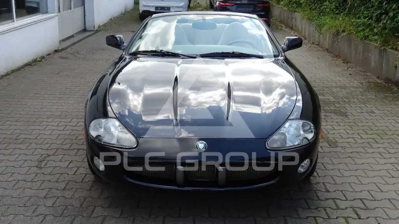 1999 Jaguar XK8