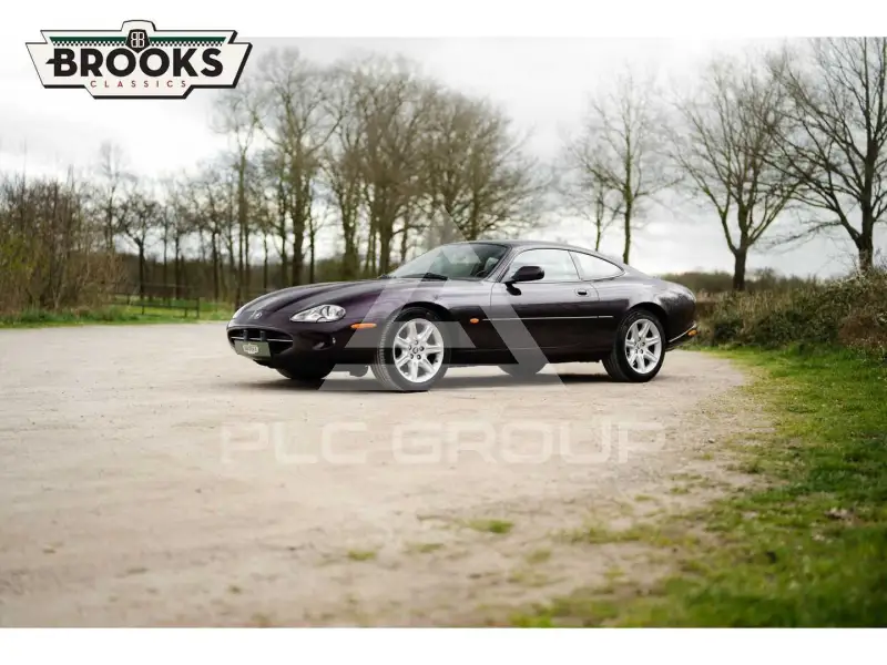 1999 Jaguar XK8