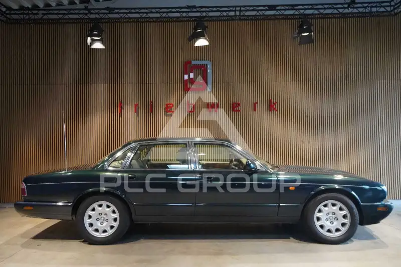 1999 Jaguar XJ
